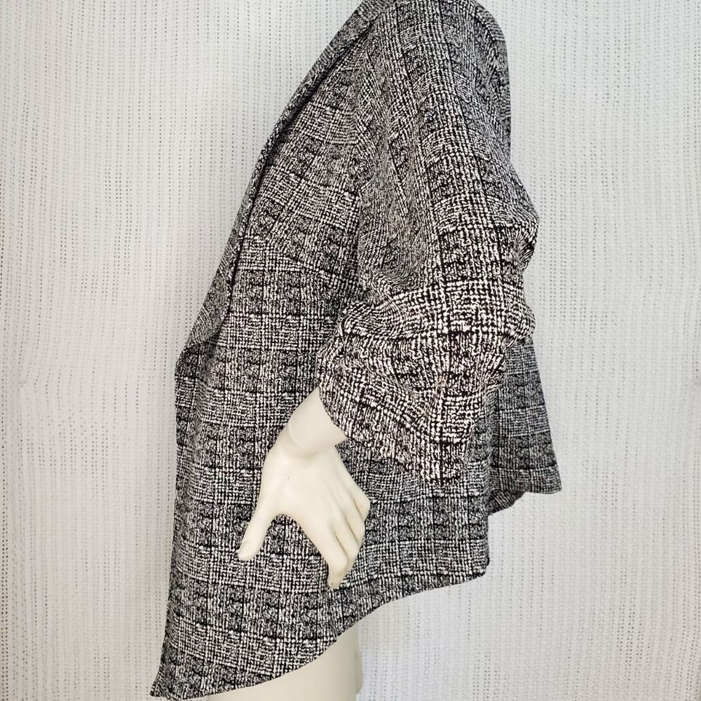 (SOLD) Karen Kane Blazer - Picture 4 of 8